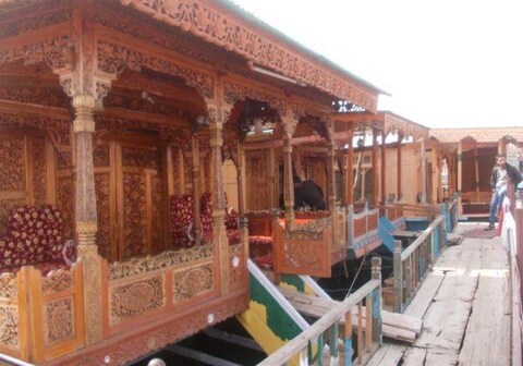 Merlin Group of Houseboat