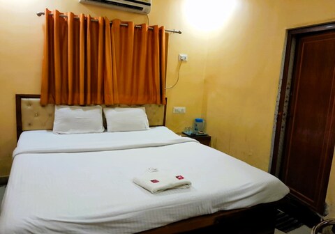 Dream Residency Near Chinar Park