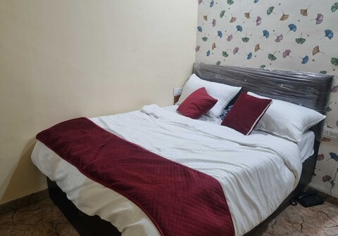 Hotel O by OYO SARANSH