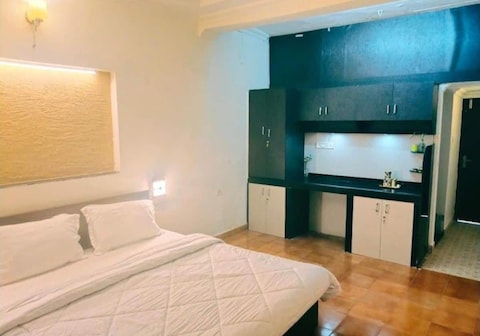 Klase Homep Arambol Goa