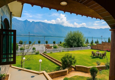 Paradise Resorts