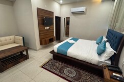 HOTEL SKY LIGHT, Mohali HOTEL SKY LIGHT, Mohali