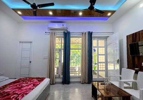 Green valley homestay in dehradun