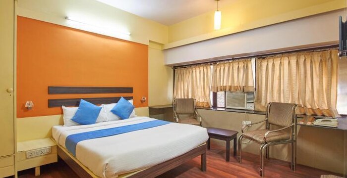 Hotel Golden Palace-20110622170337158 room deluxe 1
