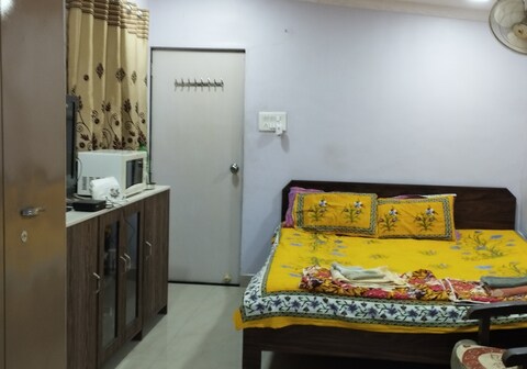Laxmi Niwas Apartment