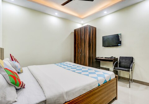 Hotel O RS Residency