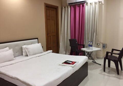 Hotel Krishna Palace