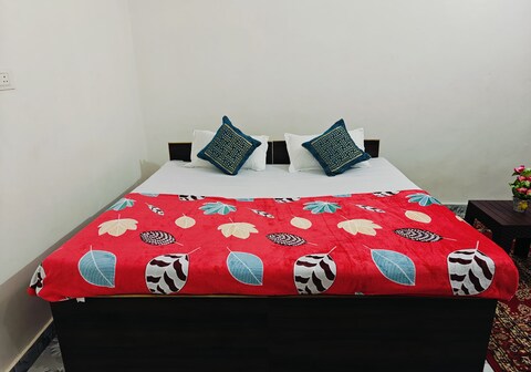 AWADH GREEN HOME STAY AYODHYA