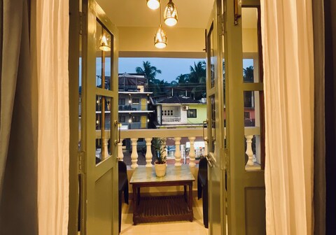 One Light Stays Morjim