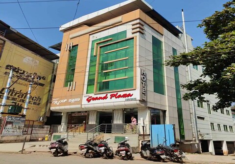 Grand Plaza Lodge - Dharwad