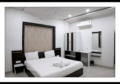 Meridian Hotel and Resort