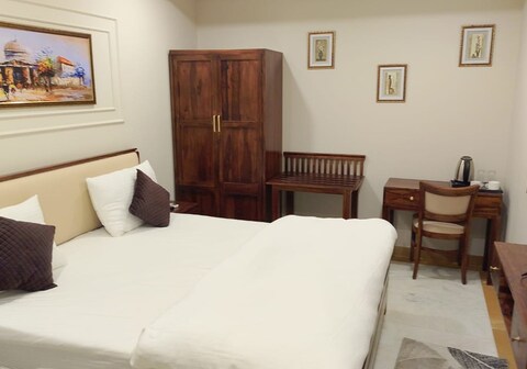Hotel Aarambh,