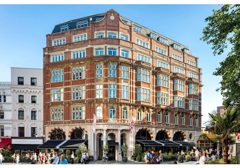 Radisson Blu Hotel, London Leicester Square (formerly Hampshire)