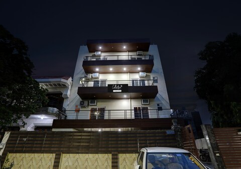 Super Collection O Sector 55 Noida Near Noida Stadium