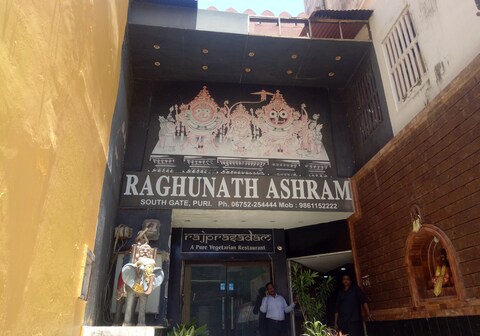 RAGHUNATH ASHRAM