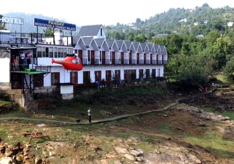 Hotel Pandav Meditation and Tourist Palace