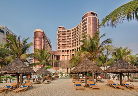 Holiday Beach Hotel Danang