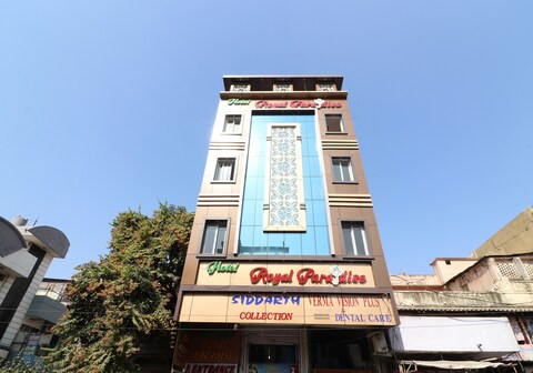 Hotel O Royal Paradise