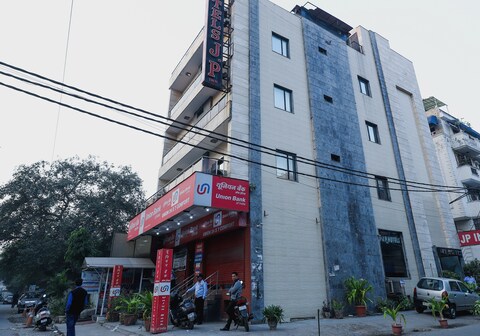 Hotel O J P Inn Near Patel Nagar Metro Station