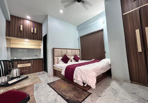 Pooja Place / Near Ayodhya Mandir