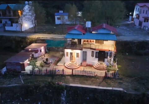 Avis home stay