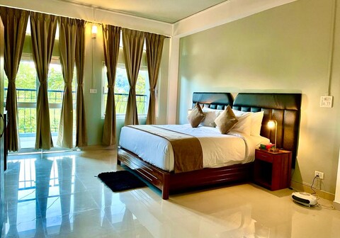 La Colline Resort