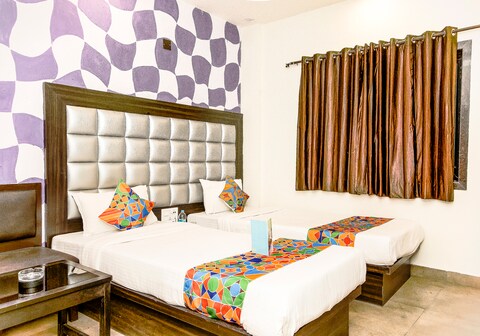 FabHotel De Sivalika - 500m from Belur Math