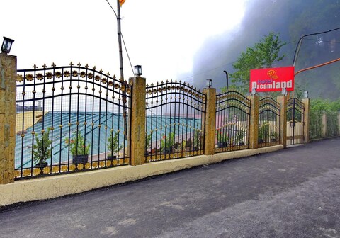 Hotel Dreamland,Darjeeling
