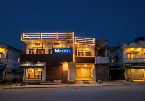 FabHotel Ramendra Palace