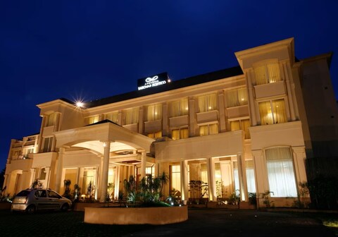 Ambrosia Sarovar Portico