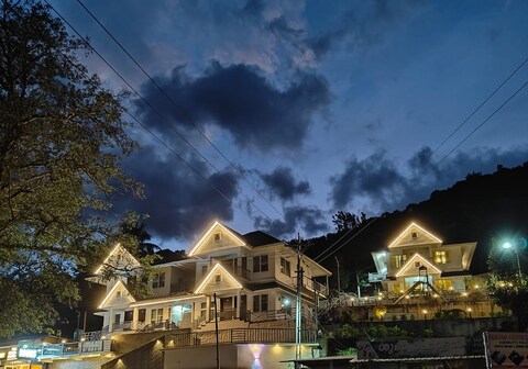 Pleasant Holidays Marayoor