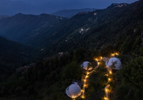 Geodesic Domes With Private Deck