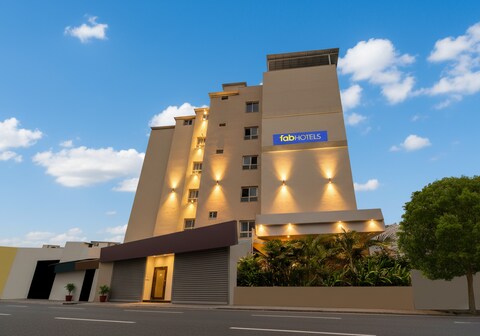 FabHotel Arastu Plaza - Nr Nampally Railway Station