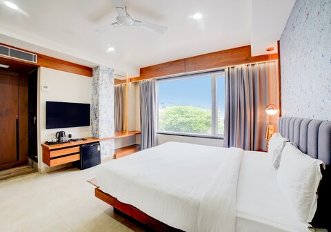 Palette by CheckIn Patel Nagar Bhopal