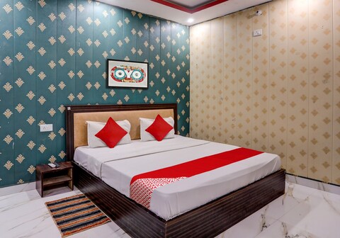 Hotel O S L Galaxy Yashoda Nagar