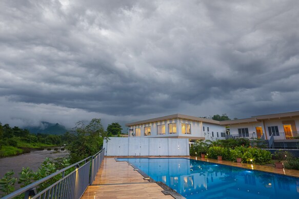 Riverain Valley Resort