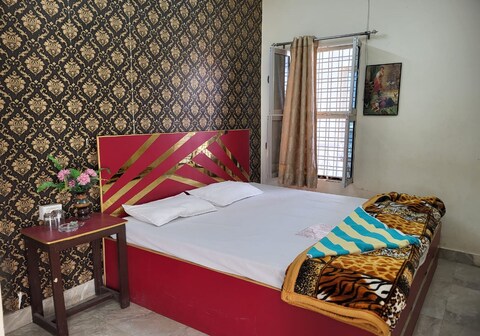 Awadh Kunj Homestay-