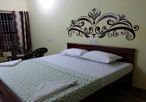 Silver Moon Guest House, Mahabalipuram