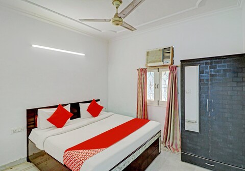 Hotel O Red Apple Home