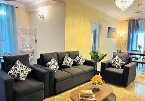 Evara Grand Hitec: Luxury 3BHK Apt Near HitecCity