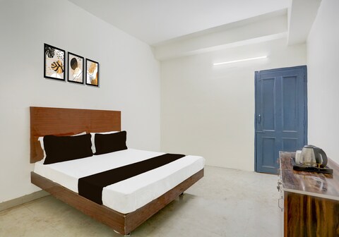 Hotel O Apex Residency