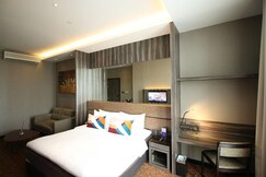Aqueen Hotel Paya Lebar, Singapore Aqueen Hotel Paya Lebar, Singapore