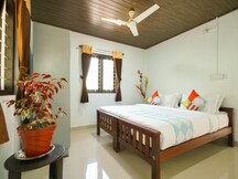 OYO Home 26709 Elegant 4BHK, Munnar OYO Home 26709 Elegant 4BHK, Munnar