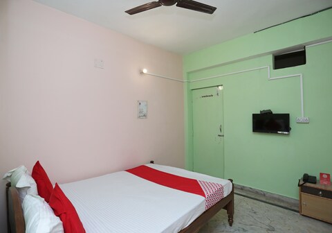 Hotel O Hajipur Bus Terminal Formerly New Urvashi