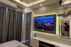 Nb stays, Delhi Nb stays, Delhi