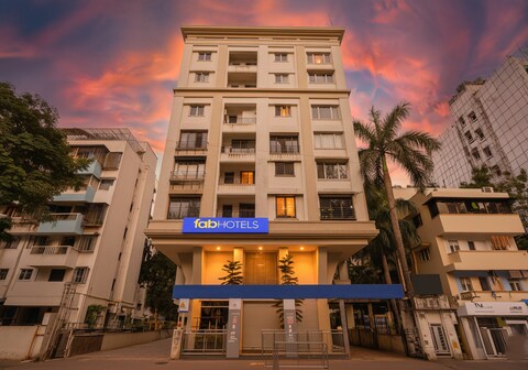 FabHotel Freedom Star