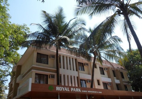 Hotel Royal Park Residency