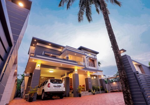 Stay Bridge Holiday Homes