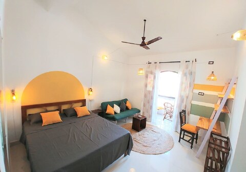 A Lorenzo's BeachBoho - The kingfisher Studio