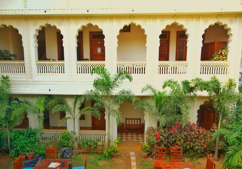 Banana Hostel | Rooms and Dorms